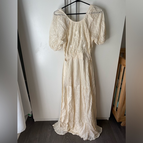 Agneza Lace Maxi Dress - Picture 5 of 5